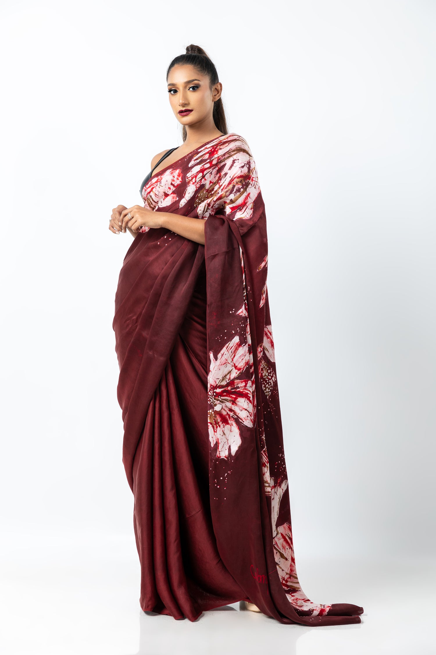 Elegant Blooms Saree