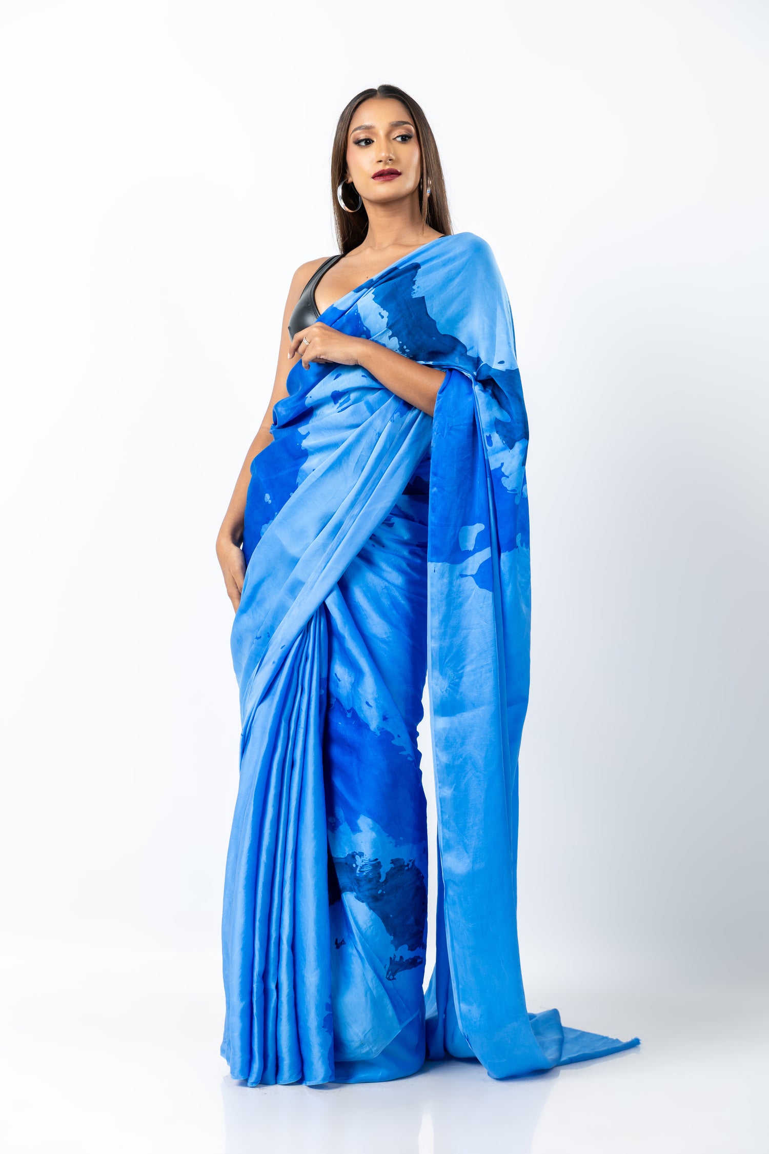 Shaded Blue Abstract Elegance