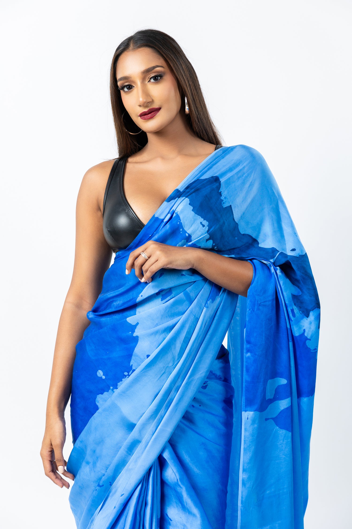 Shaded Blue Abstract Elegance