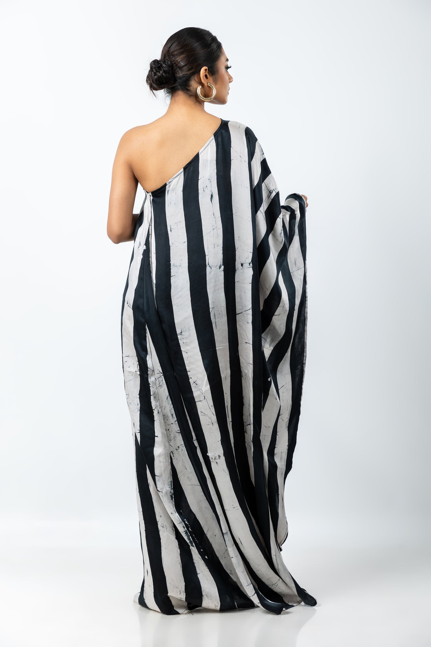 Black Vertical One shoulder kaftan