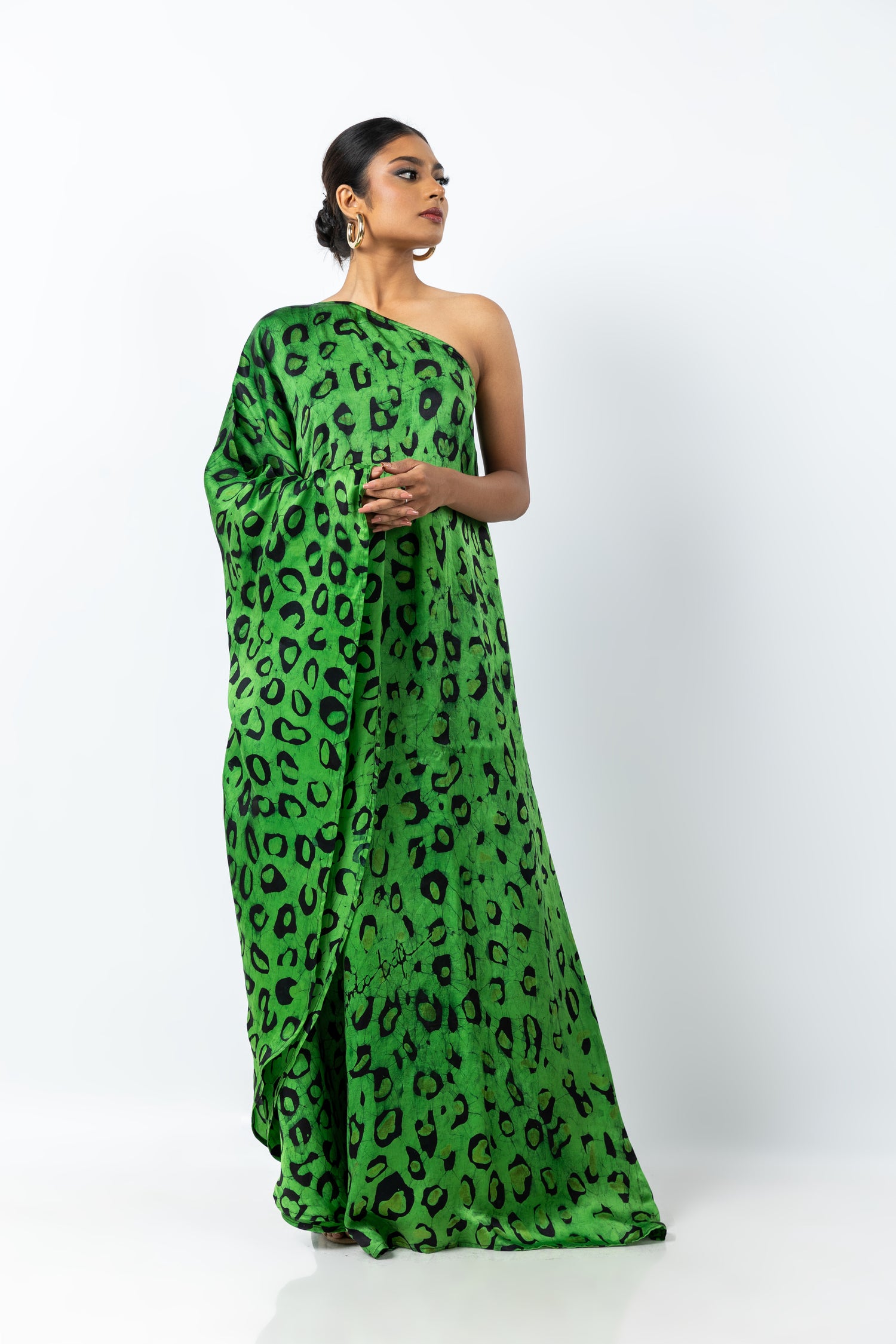 Ravishing Green Tiger Pose Maxi Dress