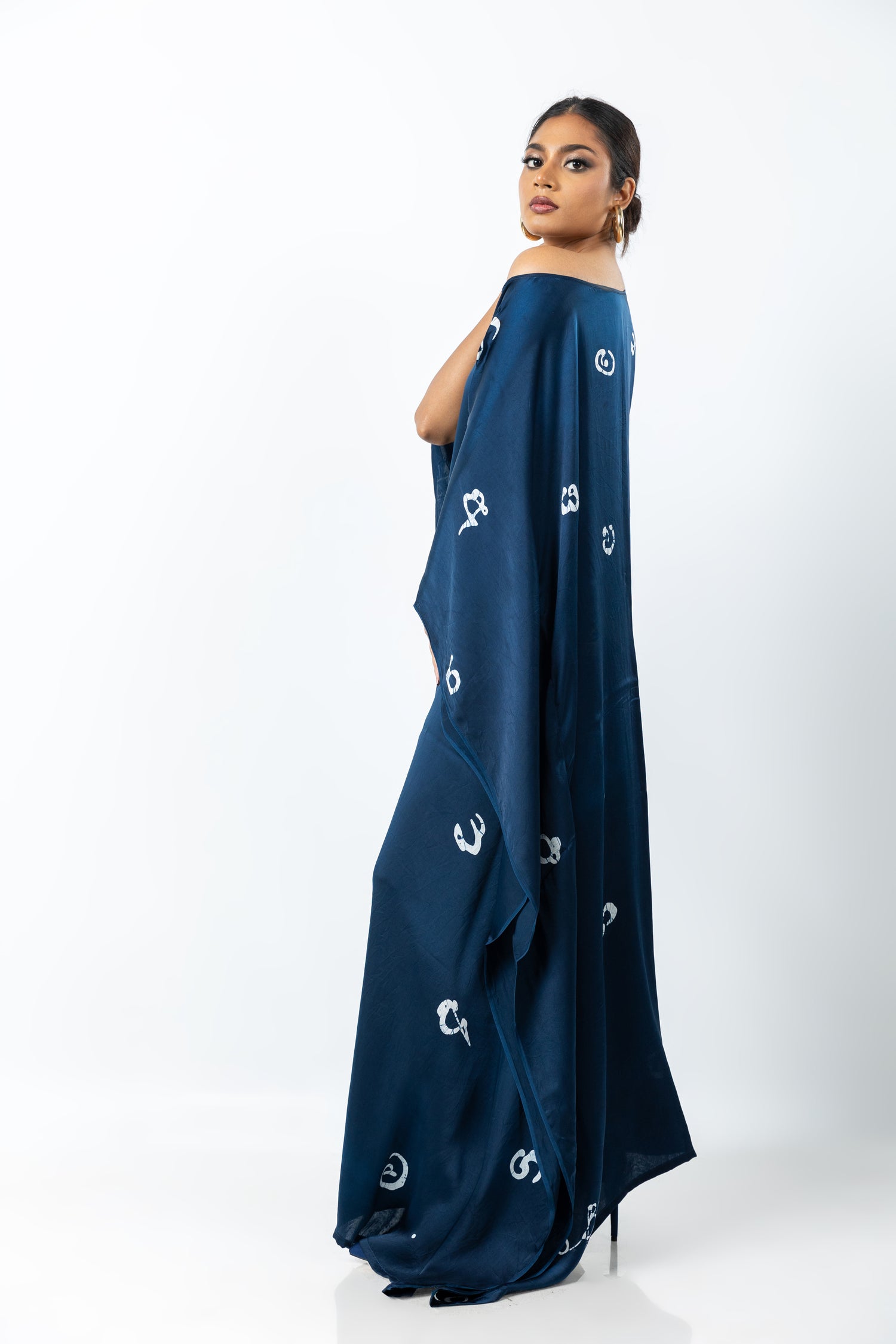 Script Essence Kaftan