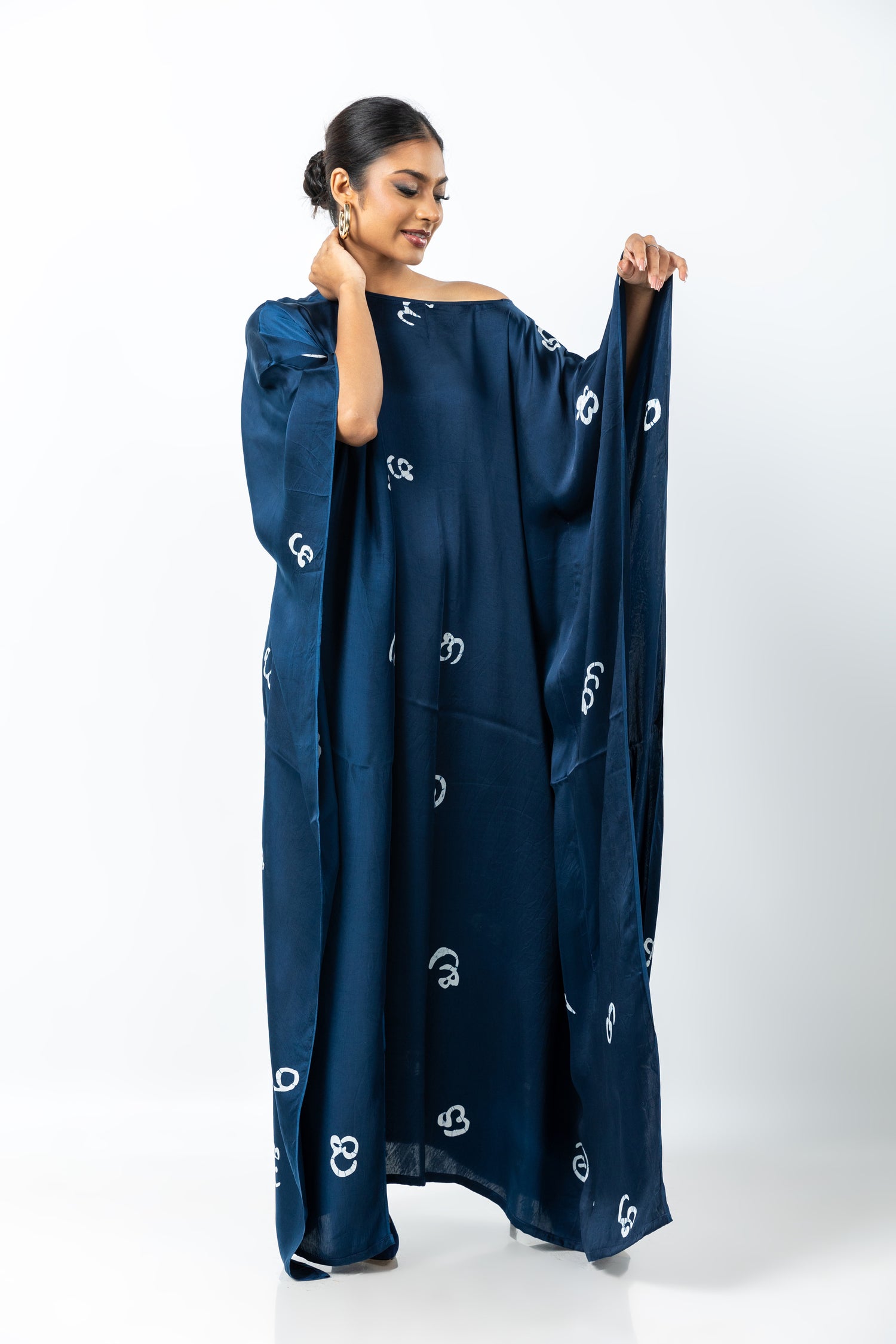 Script Essence Kaftan