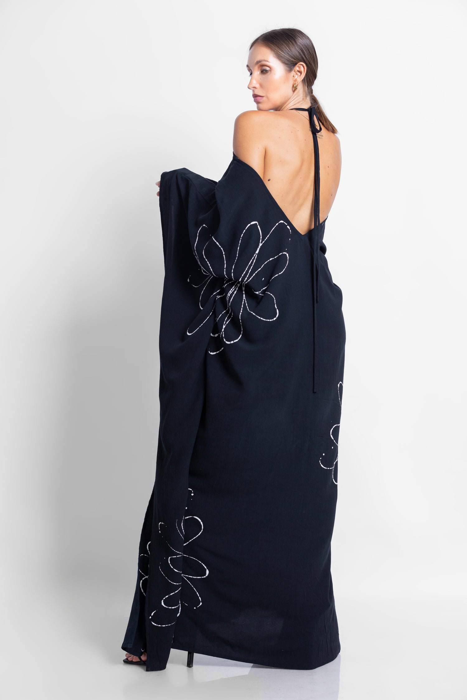 FLORAL BLACK KAFTAN - SUMMER 24'