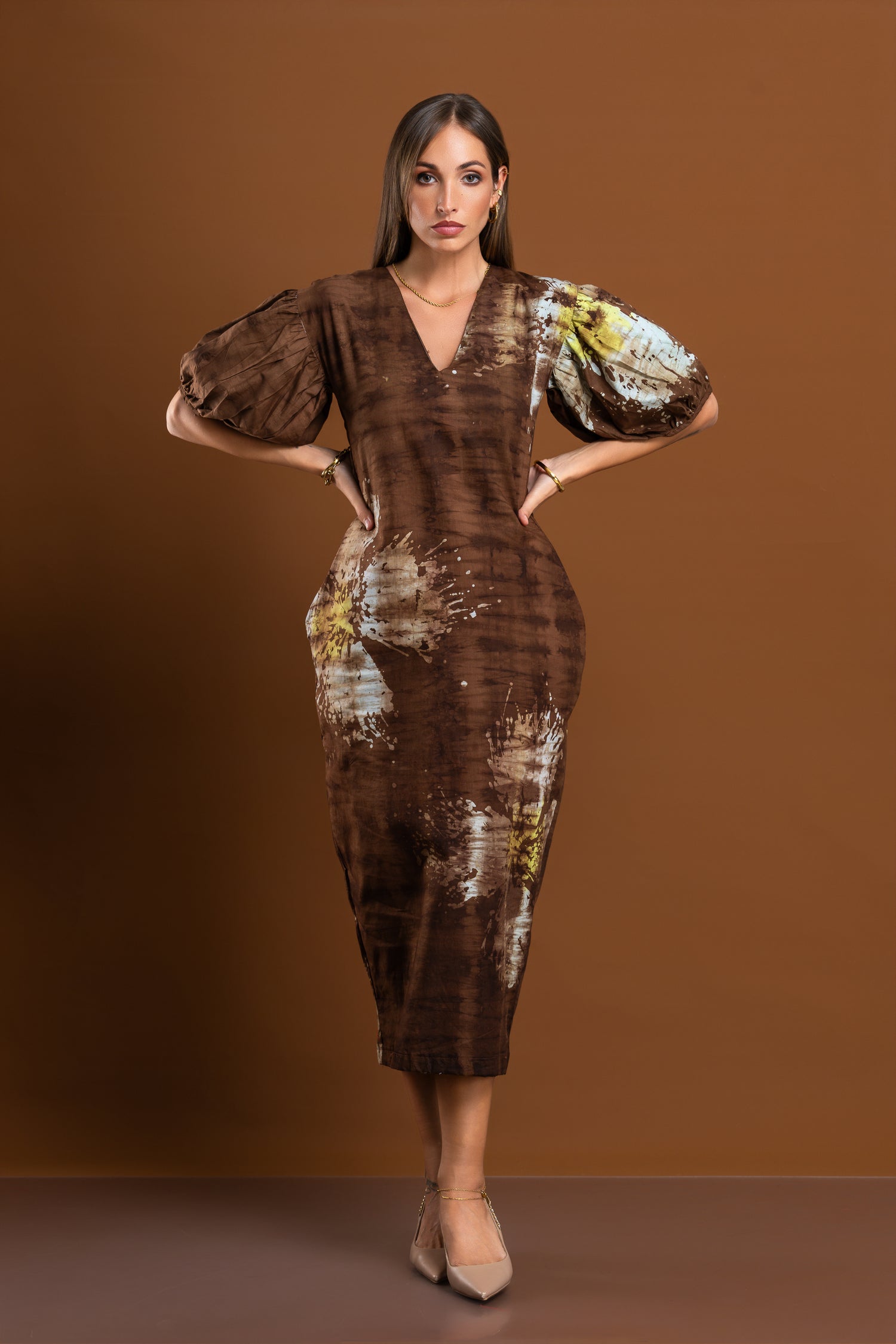 Chestnut Bloom Dress – Brown Abstract Floral Pencil Dress with Puff Sleeves