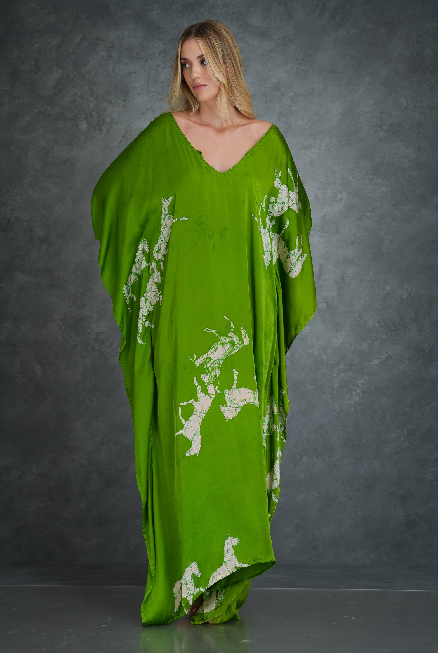 Emerald Equine Kaftan: Verdant Serenity