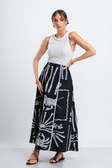 Sandy Curve Black Skirt