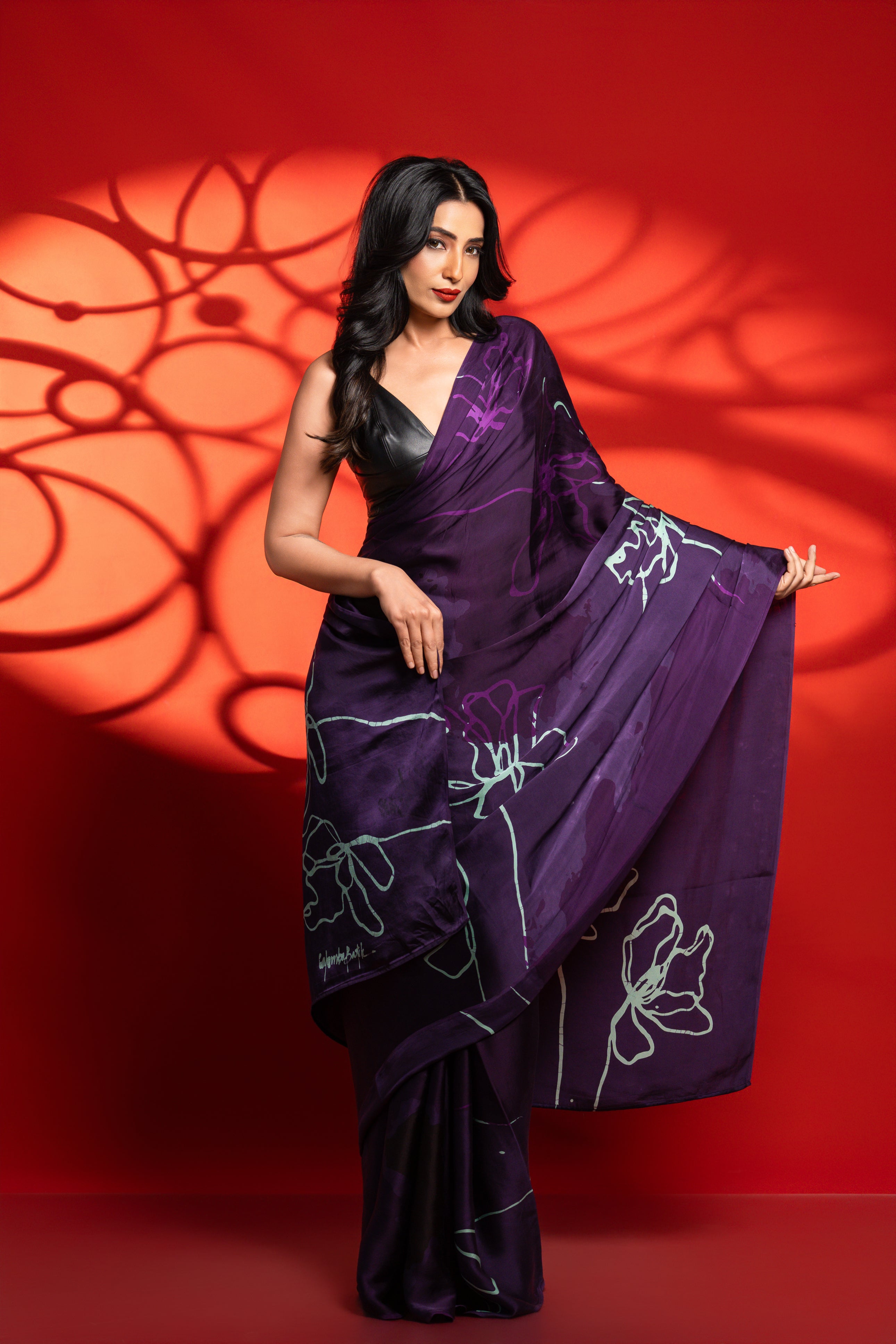 Kaira – Purple Rose Sketch Batik Saree | Handmade Silk Saree – colombobatik
